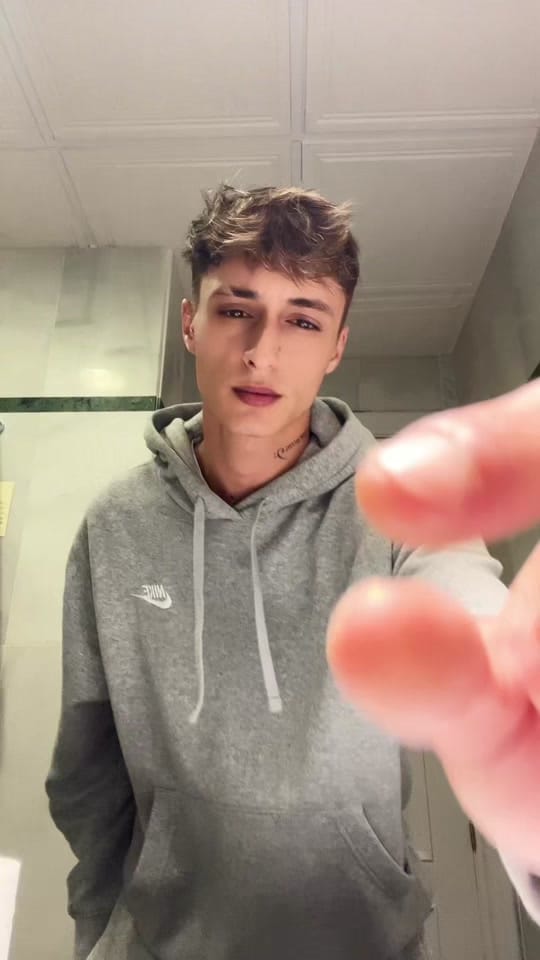 Post 9 by alecoria93 on TikTok (video)