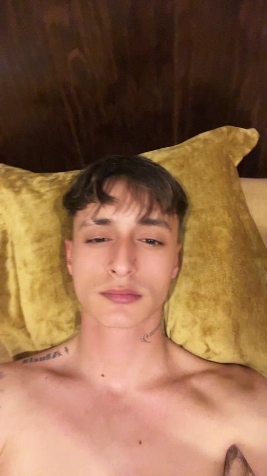 Post 5 by alecoria93 on TikTok (video)