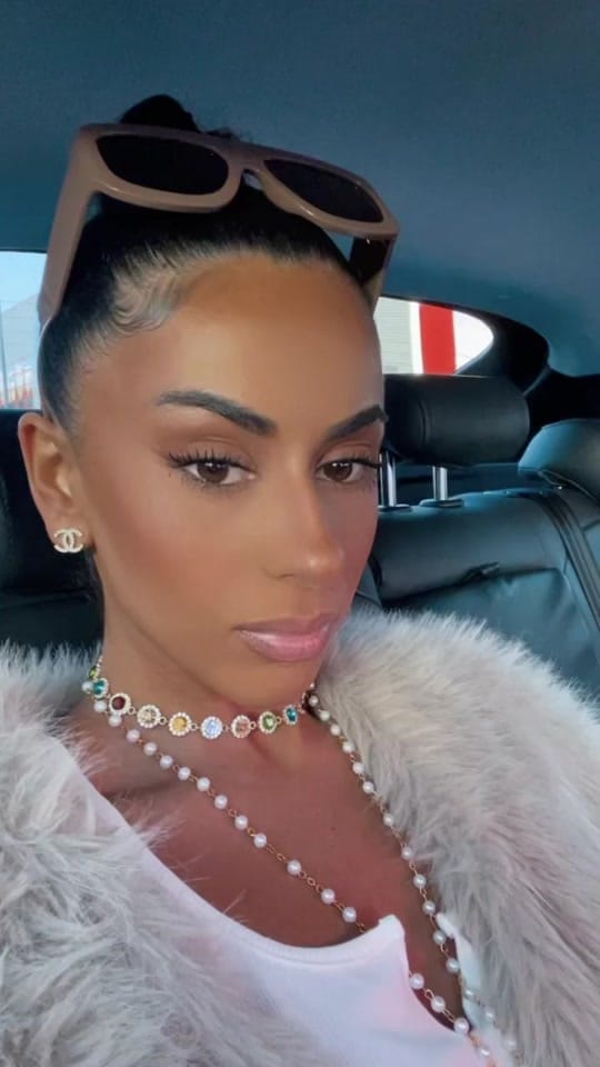 Post 2 by Chantelle Robeka on TikTok (video)