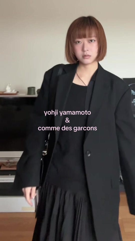Post 1 by E on TikTok (video)