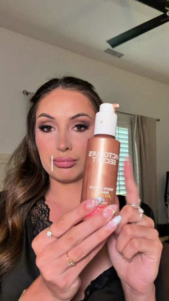 Post 2 by Sydney Noelle on TikTok (video)