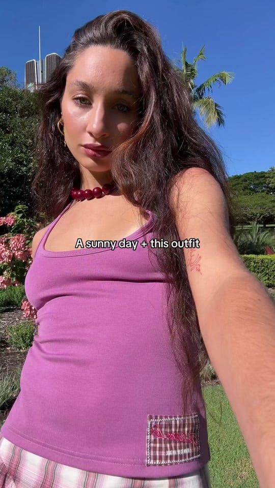 Post 8 by Katharina Lou on TikTok (video)