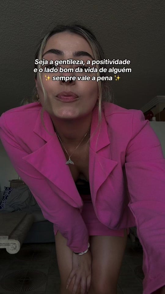 Post 9 by Giullia on TikTok (video)