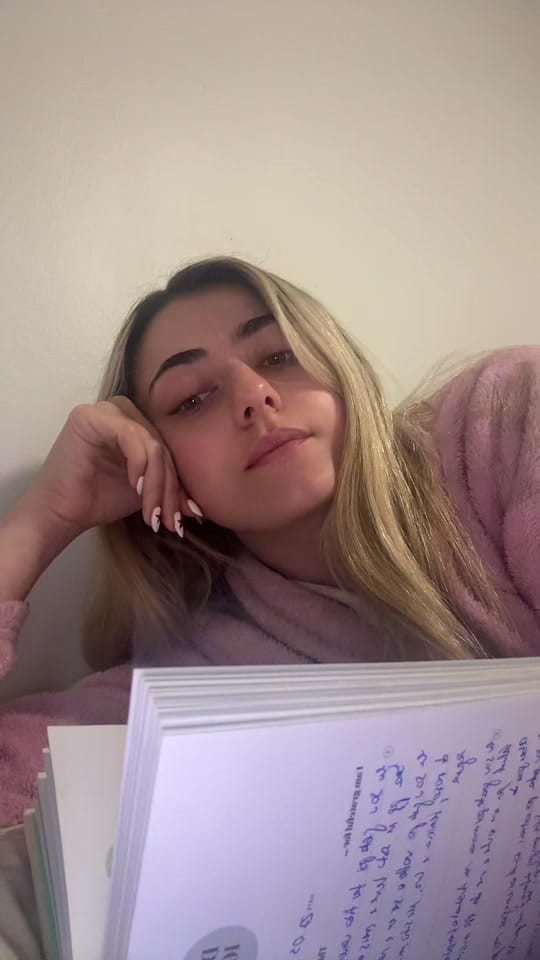 Post 3 by Giullia on TikTok (video)