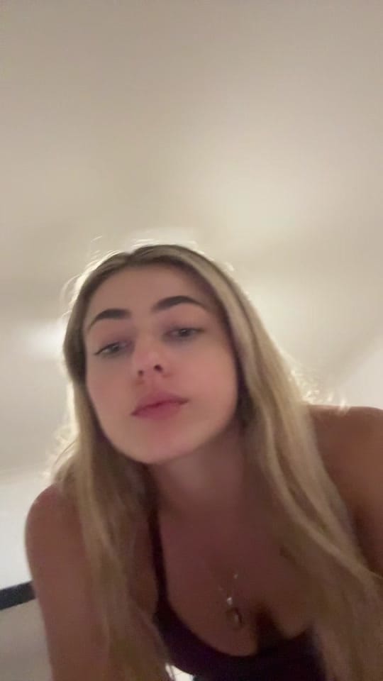 Post 7 by Giullia on TikTok (video)