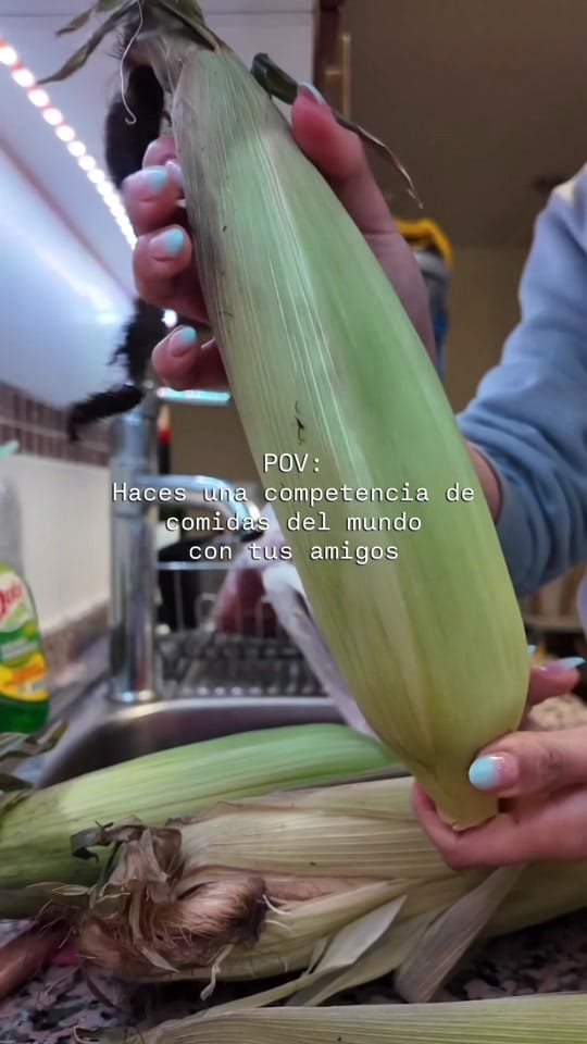 Post 10 by Mafe | Creative & Social Media on TikTok (video)