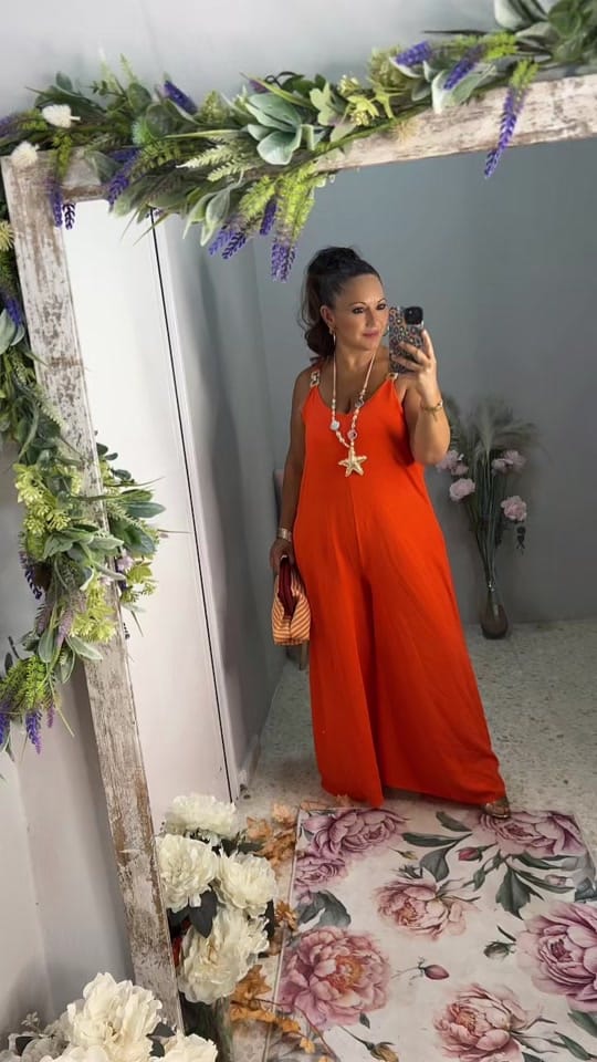 Post 3 by Ana y los 4 modas💃 on TikTok (video)