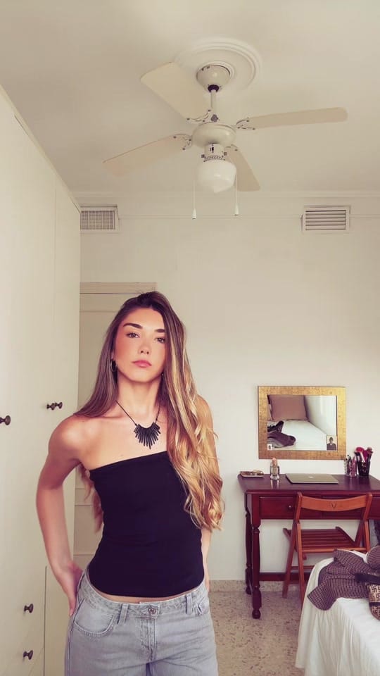 Post 2 by Claudia Martín on TikTok (video)
