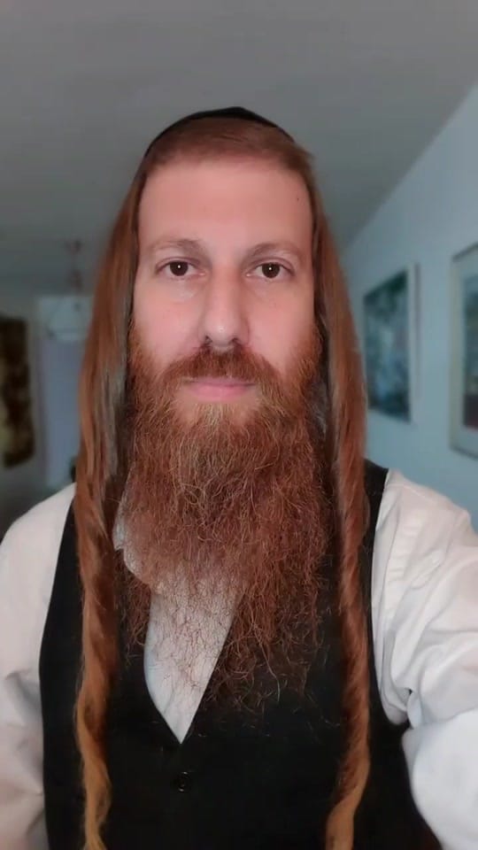 Post 1 by Rabino Yonatán Galed on TikTok (video)