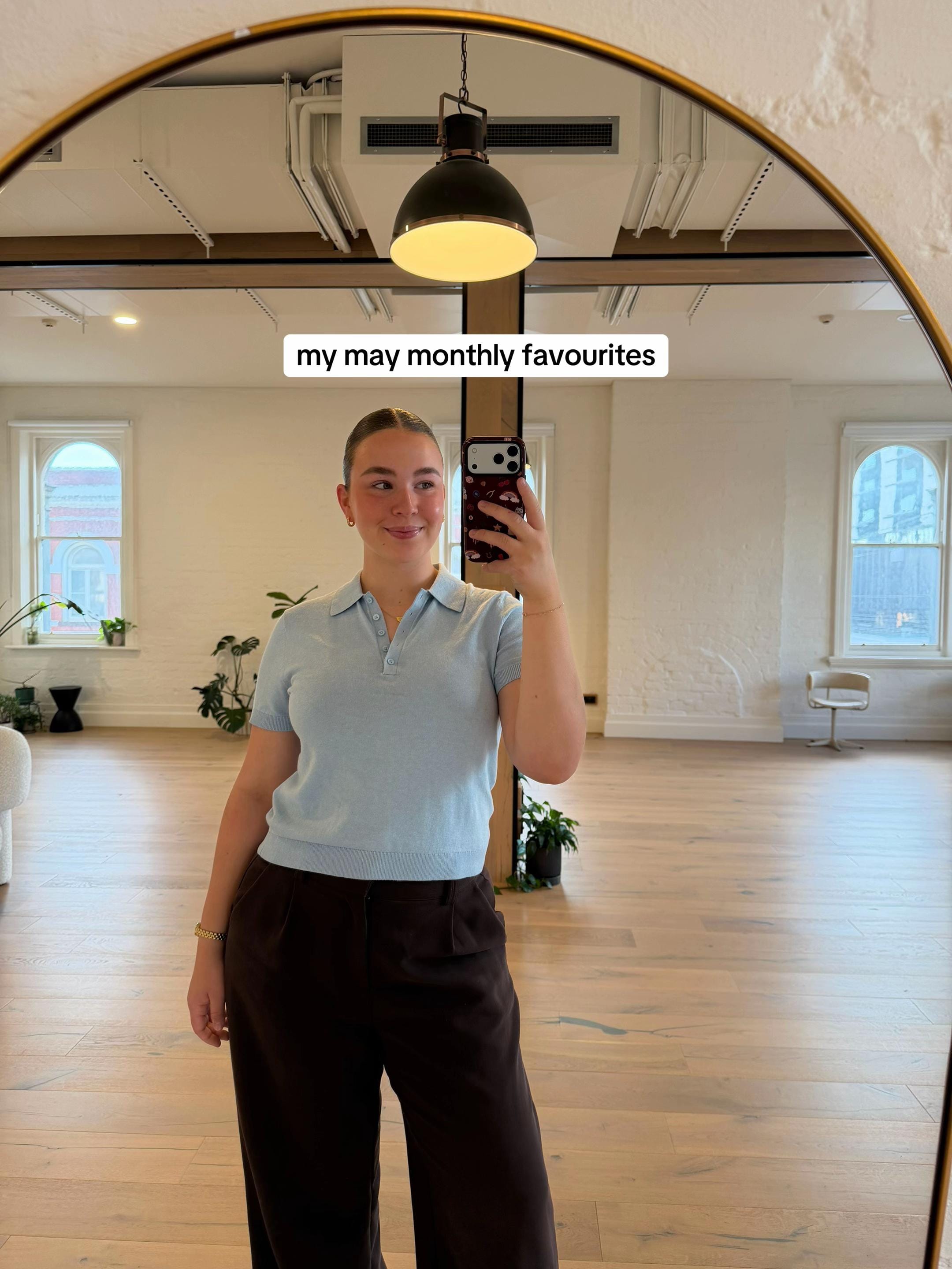 Post 4 by Issy Kelly on TikTok (video)
