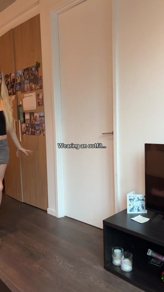 Post 1 by Kiera 💋 y2k fashion on TikTok (video)