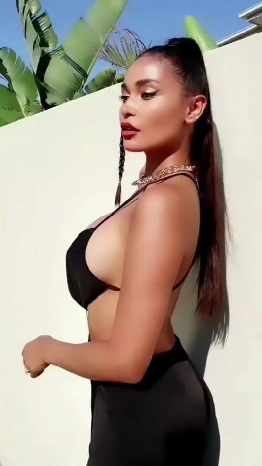 Post 5 by Marona Tanner on TikTok (video)