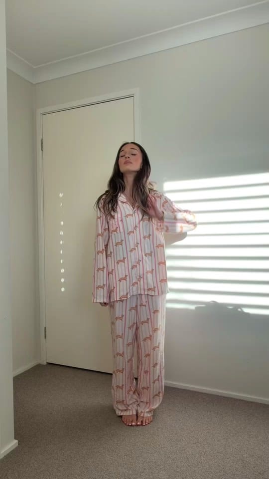 Post 1 by CAITLIN CORONEOS on TikTok (video)