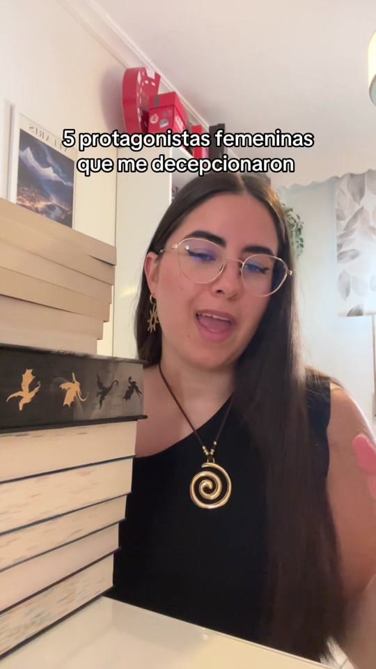Post 10 by Mercedes Viana on TikTok (video)