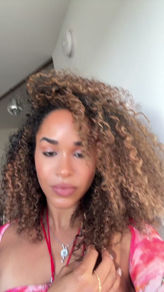 Post 4 by SARAH K. on TikTok (video)