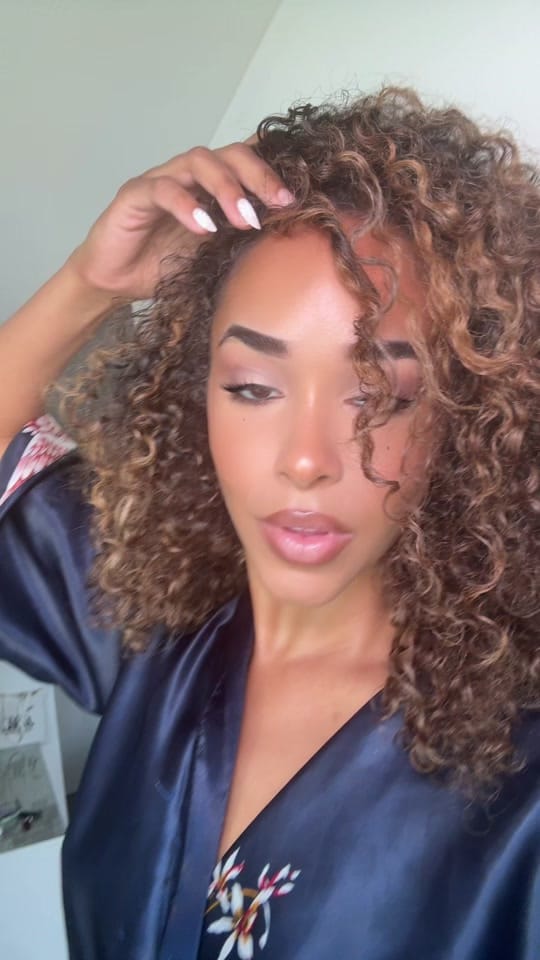 Post 2 by SARAH K. on TikTok (video)