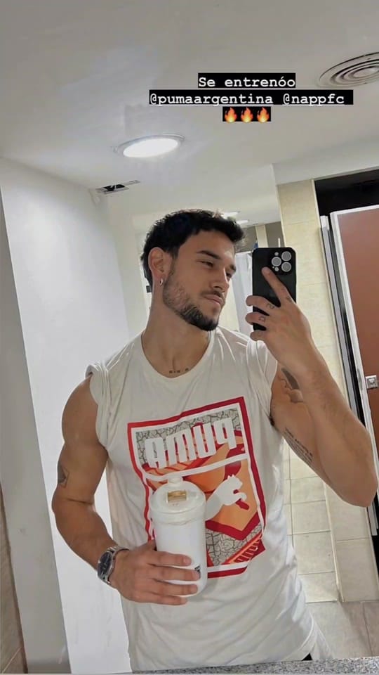 Post 4 by Lavra on TikTok (video)