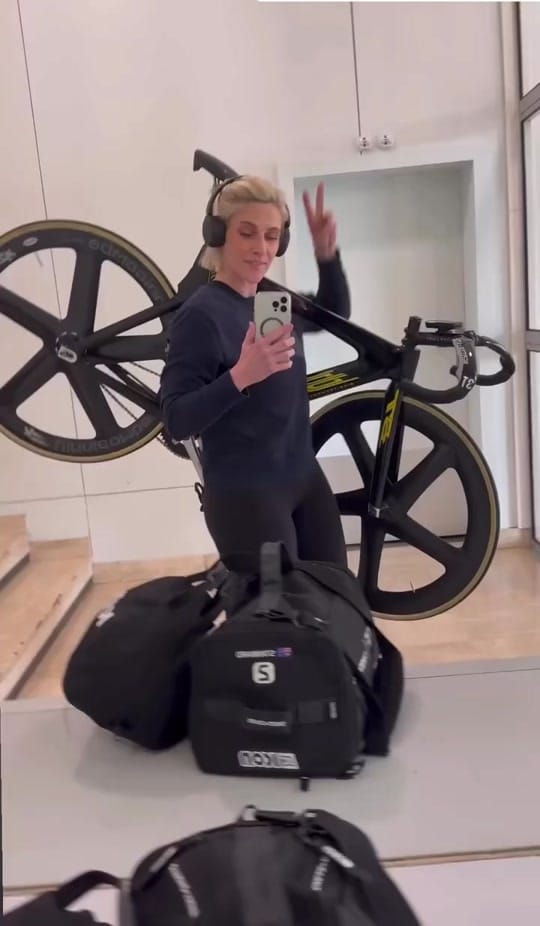 Post 3 by By Samantha Melbourne on TikTok (video)
