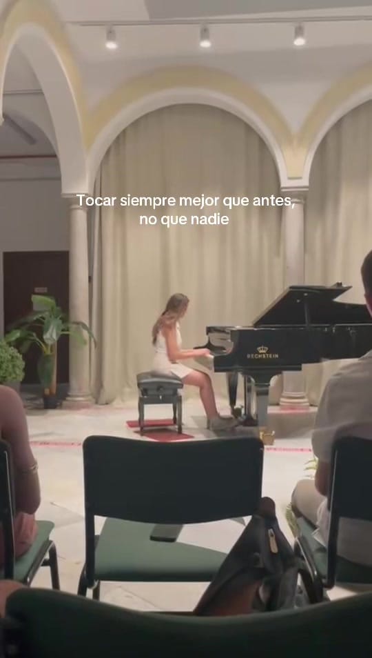 Post 10 by gema 🦦 on TikTok (video)