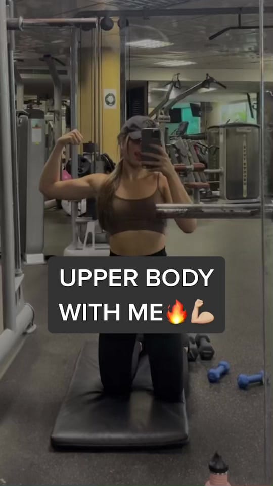 Post 6 by Albanysagudelo on TikTok (video)