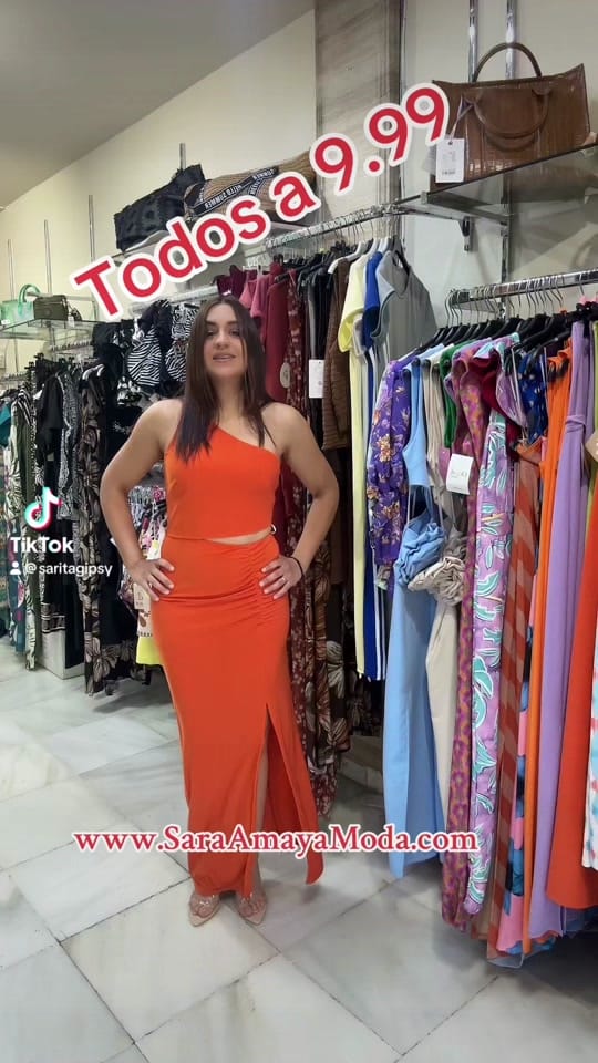 Post 2 by Sara Amaya Moda on TikTok (video)