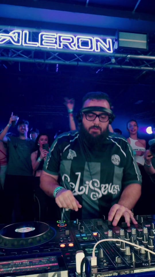Post 7 by Aleron Club on TikTok (video)