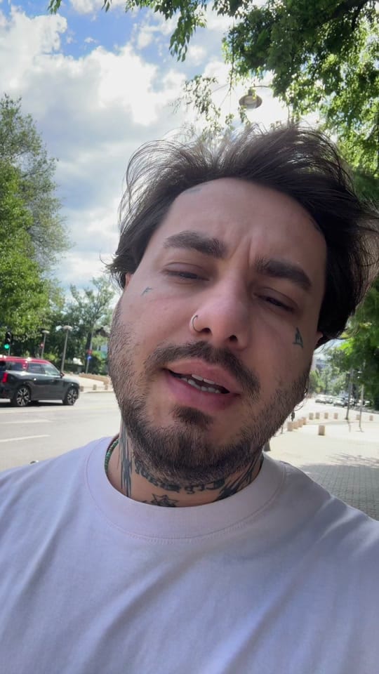 Post 3 by Alin - Artist al Conștiinței on TikTok (video)