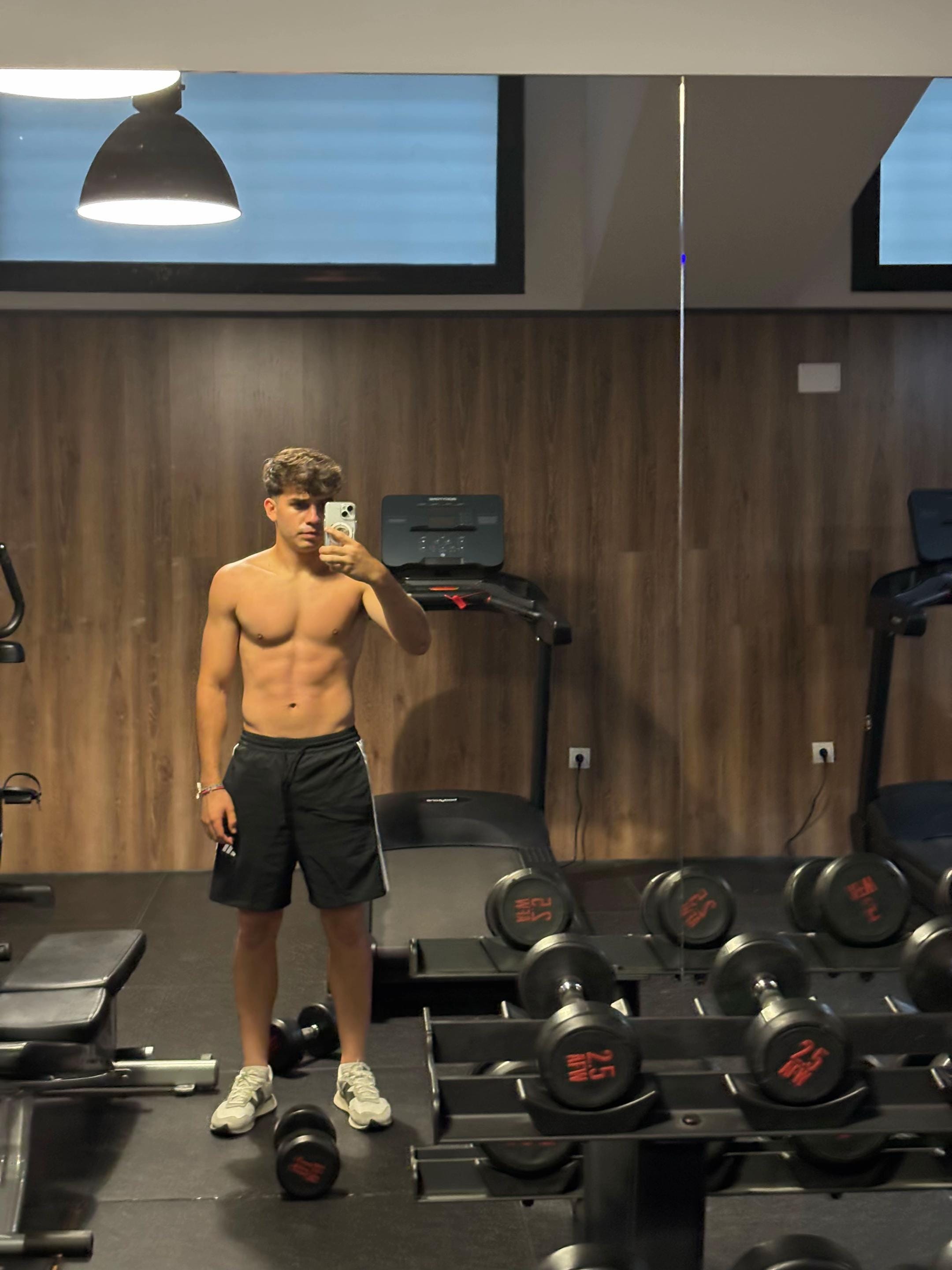 Post 3 by joseoliverr_ on TikTok (video)