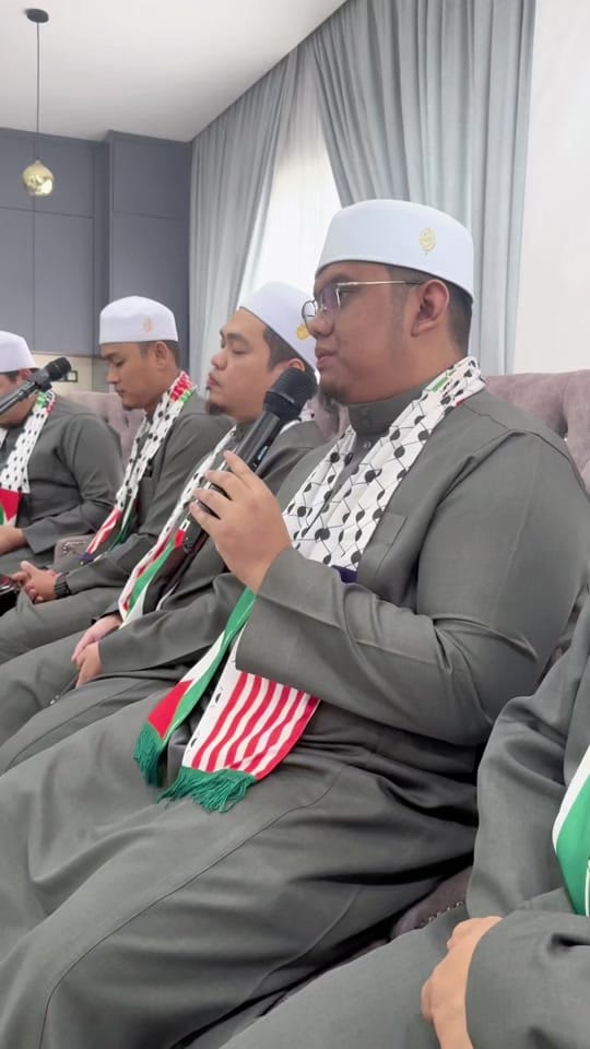 Post 7 by Qasidah Ar Rayyan on TikTok (video)
