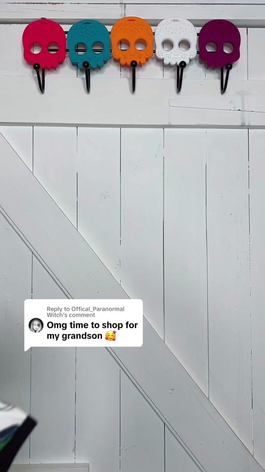 Post 10 by Punk My Babe on TikTok (video)