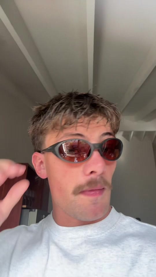 Post 4 by Ericbotha on TikTok (video)