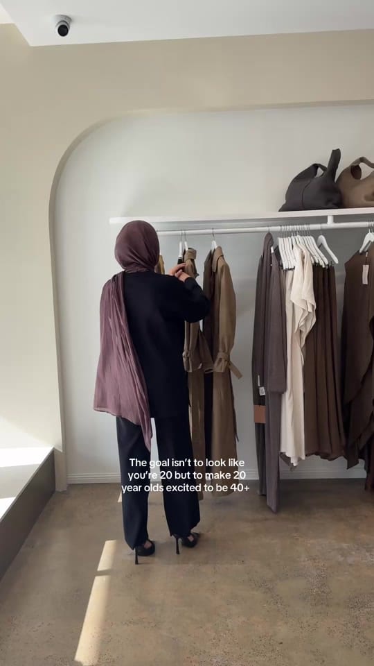 Post 2 by Designer Galerie on TikTok (video)