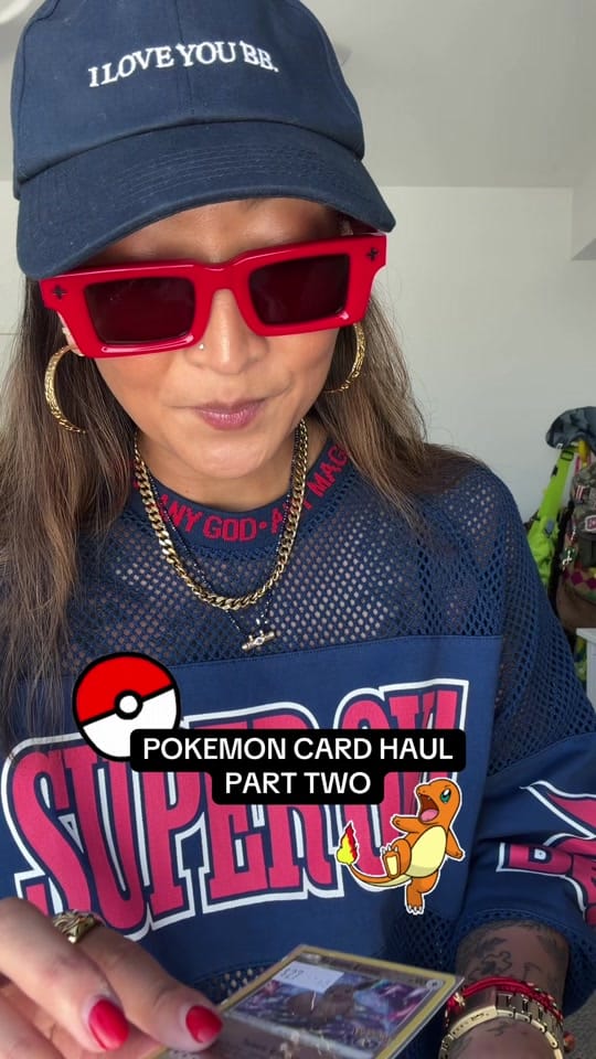Post 10 by Helen Chik on TikTok (video)
