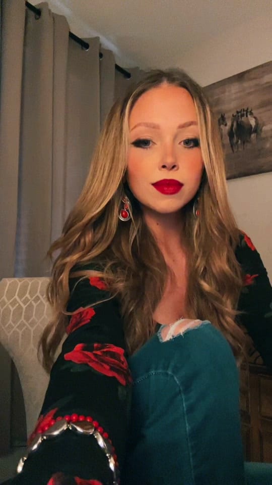 Post 2 by Brei Nicole Leingang on TikTok (video)