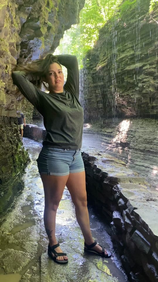 Post 1 by Valerie Dee on TikTok (video)