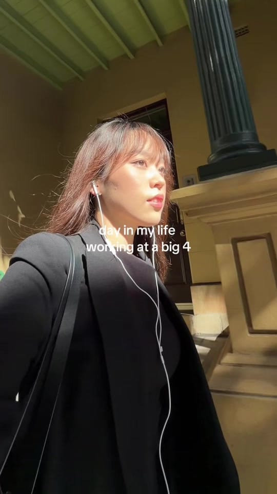 Post 1 by Aimée Kim on TikTok (video)