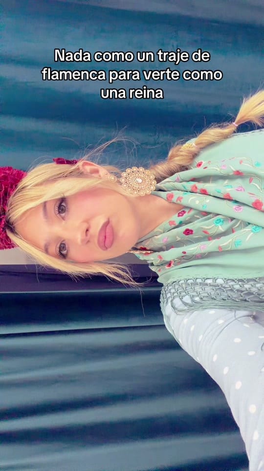 Post 6 by Gloriiaajmeneez on TikTok (video)