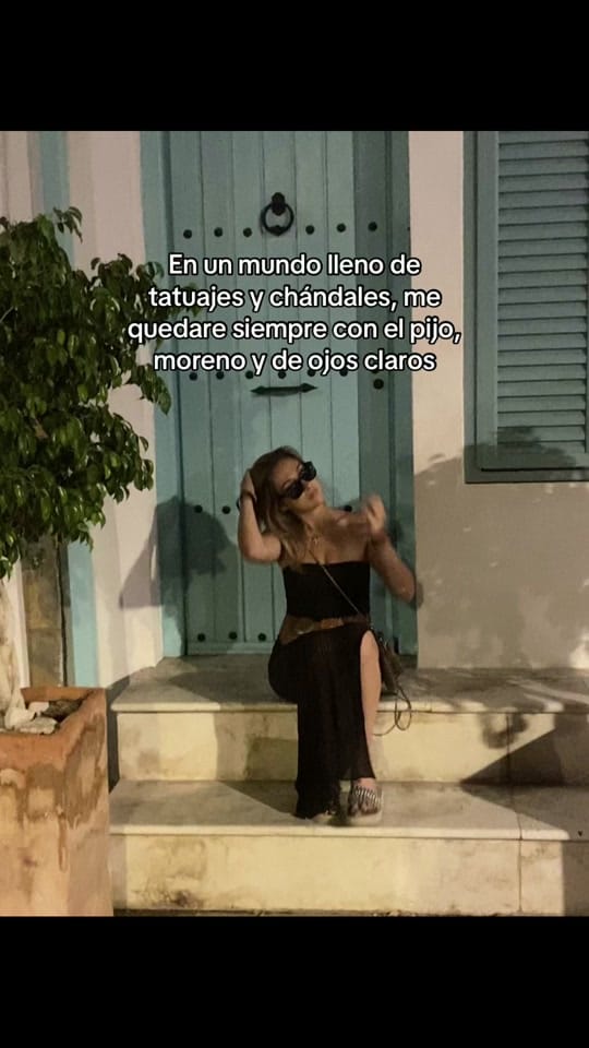 Post 10 by Gloriiaajmeneez on TikTok (video)