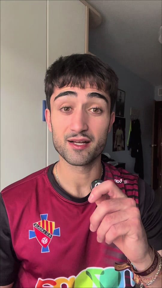 Post 10 by SANTI VILLAGRASA 🎙️ on TikTok (video)