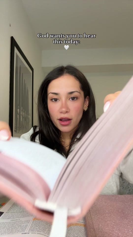 Post 10 by Alexa 🤍 on TikTok (video)
