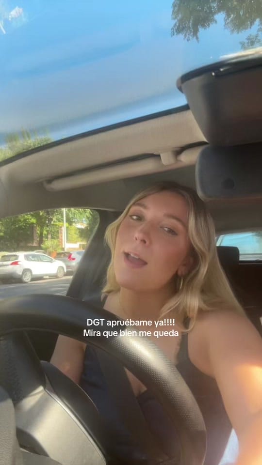 Post 3 by lolaabecerra_ on TikTok (video)