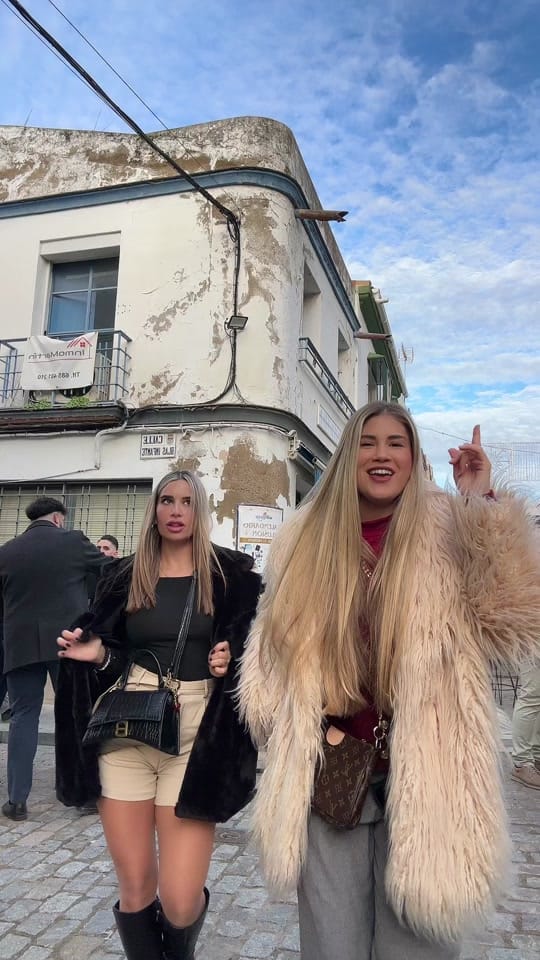 Post 2 by M E R I T A 🍒 on TikTok (video)