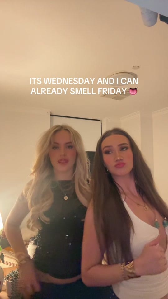 Post 4 by Kiana 🌺 Sessiana on TikTok (video)