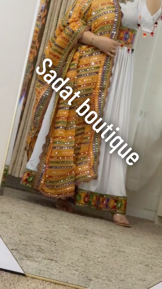 Post 10 by Sadat Boutique on TikTok (video)