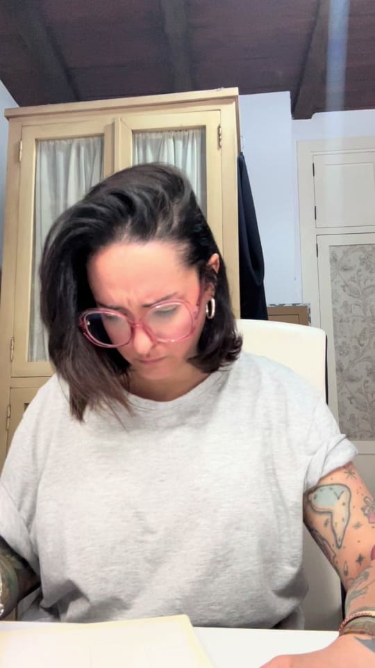 Post 3 by Lauristica Ilustrada on TikTok (video)