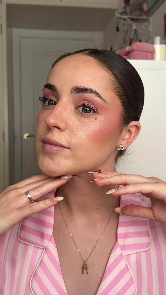 Post 1 by Aurora🎀 on TikTok (video)