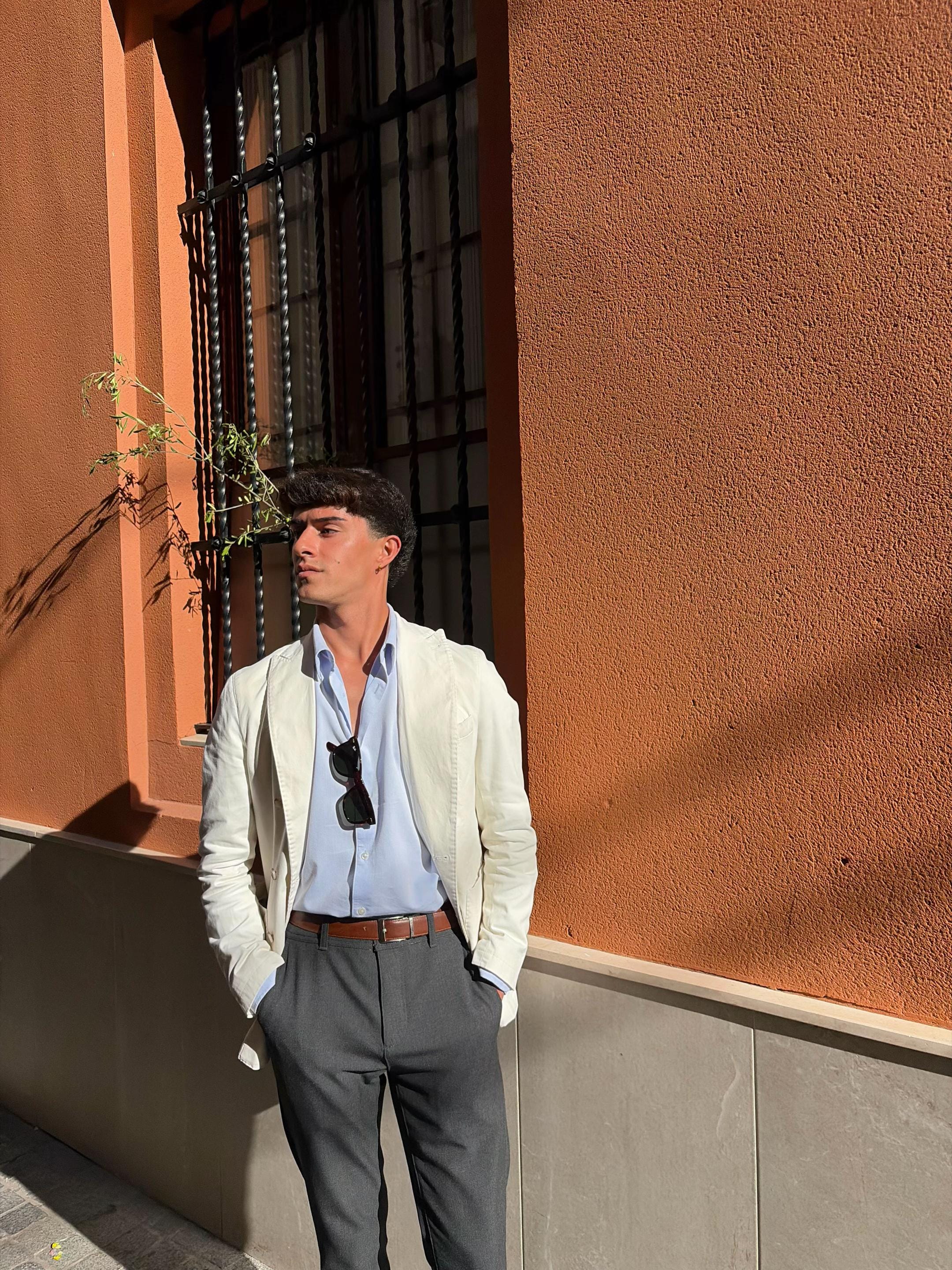 Post 4 by carloss :(: on TikTok (video)