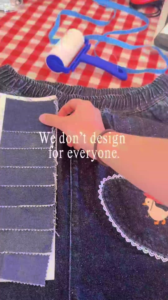 Post 3 by Kina and Tam on TikTok (video)