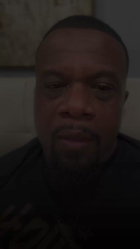 Post 6 by Samuel Blakes on TikTok (video)