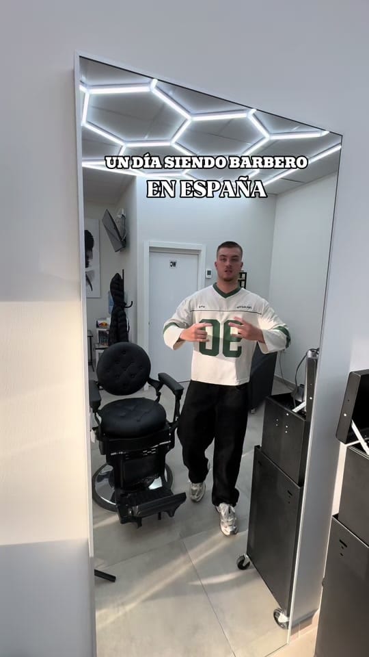 Post 1 by montesbarber_ on TikTok (video)